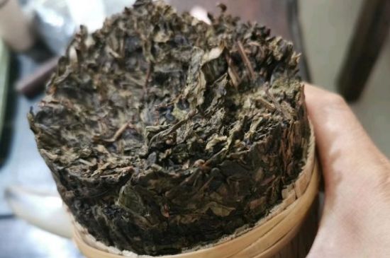 黑茶調(diào)理婦科病，女人喝黑茶好處太多了！