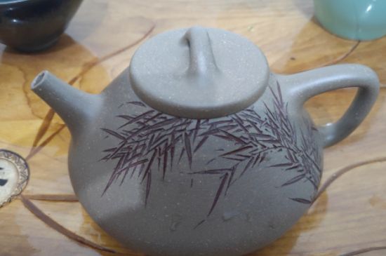 沖泡肉桂用紫砂壺還是蓋碗，武夷巖茶肉桂可以用紫砂壺沖泡嗎？