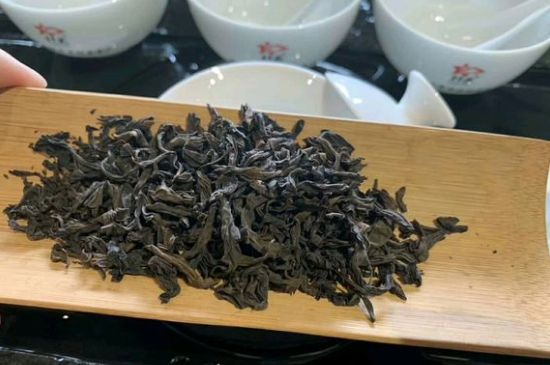 200一斤的茶葉算不算好，兩百一斤買的是中低檔茶