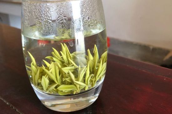 安吉白茶夏天怎么保存，安吉白茶能冷凍儲存嗎？