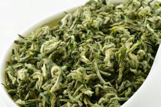 真假碧螺春泡水后區(qū)別，蘇州洞庭碧螺春怎樣鑒別好壞？