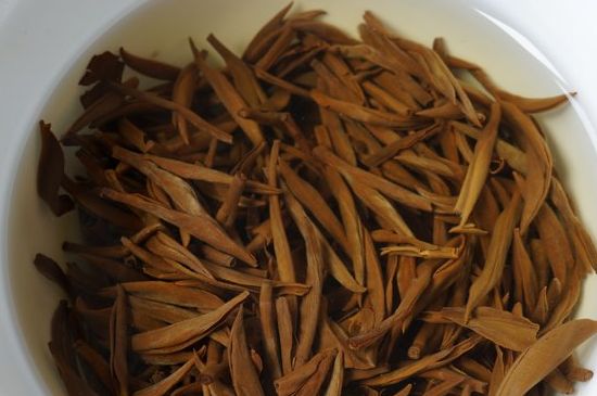 好壞金駿眉圖片對(duì)比，怎么挑選金駿眉茶葉