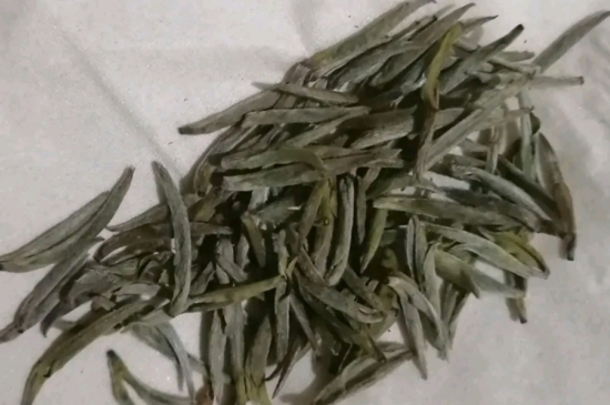 過期茶葉的八大妙用，過期的陳茶葉還能干什么用？