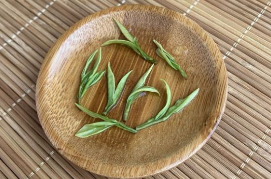 安吉白茶夏天怎么保存，安吉白茶能冷凍儲存嗎？