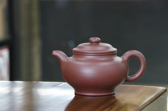 剛買(mǎi)的紫砂壺要怎么開(kāi)壺養(yǎng)壺，<a href=http://www.nanfanggl.com/chaju/zisha/ target=_blank class=infotextkey>紫砂壺開(kāi)壺</a>與養(yǎng)壺的方式方法