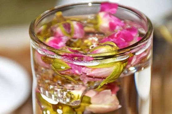 好玫瑰花茶多少錢(qián)一斤啊，玫瑰花茶價(jià)格多少錢(qián)合理？