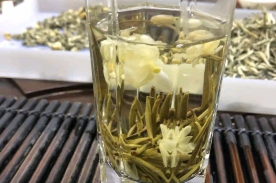 茉莉花花茶能煮嗎，喝茉莉花茶適合煮好還是泡好？