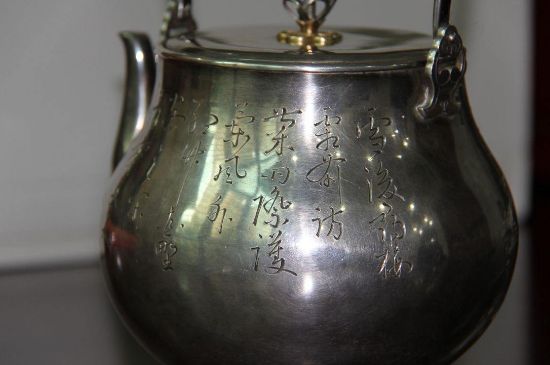 銀壺泡茶后為什么會(huì)變黑，銀壺內(nèi)膽發(fā)黑怎么辦