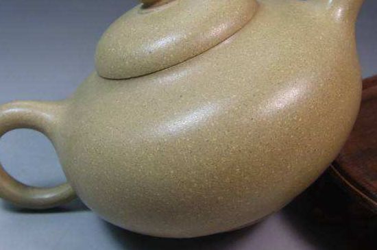 一把真正的本山綠泥壺最低多少錢，什么價格能買到本山綠泥紫砂壺？