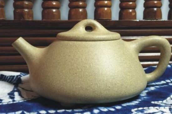 本山綠泥怎么分辨真假，真正的本山綠泥紫砂壺怎么鑒別？