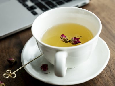 玫瑰花茶能豐胸嗎，天然豐胸花茶