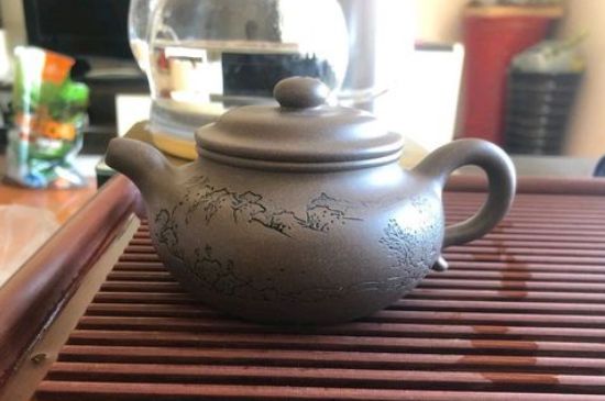 正宗紫砂壺多少錢一套，一套正宗宜興紫砂壺什么價(jià)格