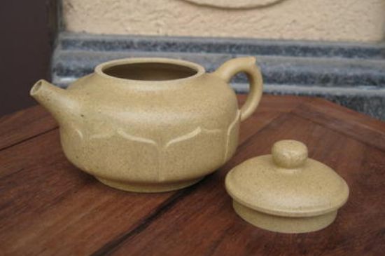 本山綠泥怎么分辨真假，真正的本山綠泥紫砂壺怎么鑒別？