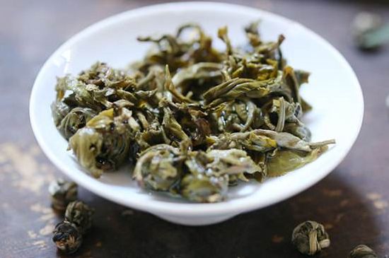 茉莉龍珠泡開后為什么都是梗，茉莉龍珠泡開后什么樣？