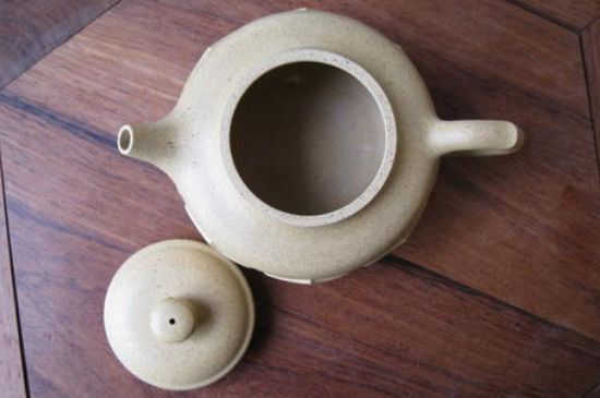 本山綠泥怎么分辨真假，真正的本山綠泥紫砂壺怎么鑒別？