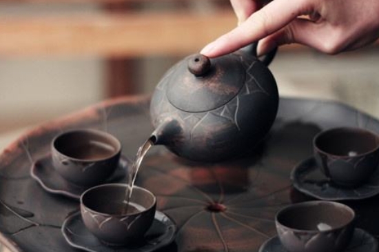 坭興陶主要泡什么茶，廣西坭興陶壺適合泡哪些茶？