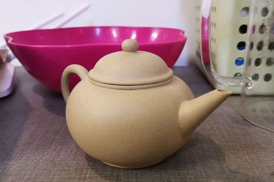 手工紫砂壺和模具壺有什么區(qū)別，快速鑒別手工壺模具壺