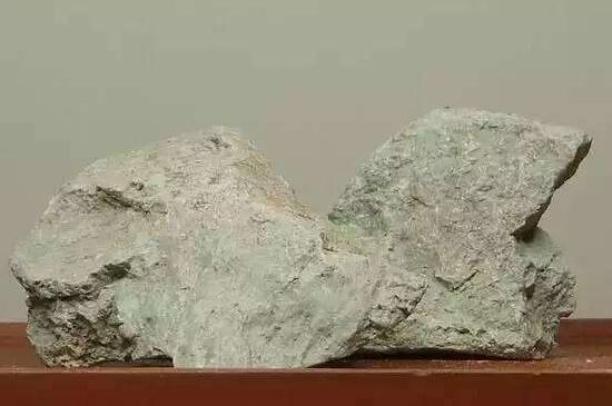 本山綠泥怎么分辨真假，真正的本山綠泥紫砂壺怎么鑒別？