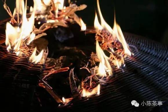 怎樣炭焙巖茶？揭秘武夷巖茶的炭焙技藝