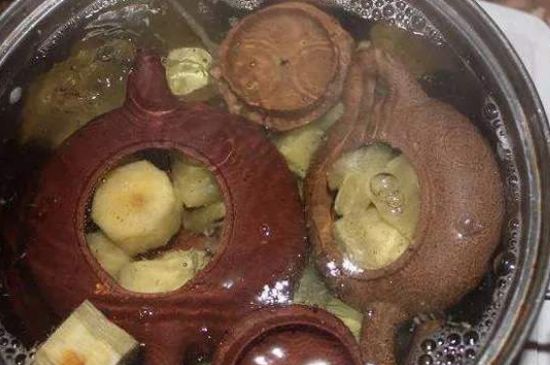 開(kāi)壺放豆腐是錯(cuò)誤的，新買(mǎi)的紫砂壺正確開(kāi)壺建議