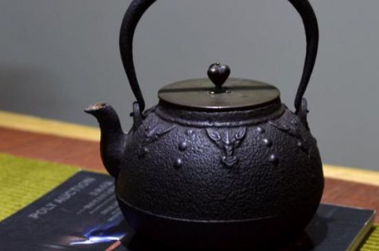日本新鐵壺多少錢一個(gè)，如何選購鐵壺