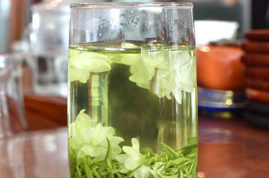 炒花飄雪是什么茶，花茶炒花是什么意思