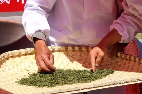 綠茶加工工藝流程圖，綠茶的加工制作包含哪幾個(gè)步驟？