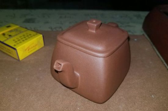 手工紫砂壺和模具壺有什么區(qū)別，快速鑒別手工壺模具壺