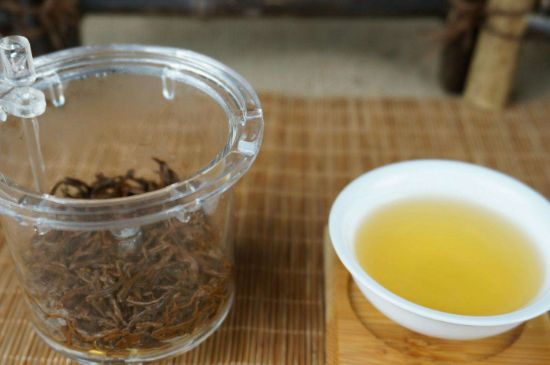 300塊錢的金駿眉能喝嗎，兩三百多金駿眉和一千多區(qū)別