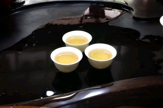 蜜蘭香好還是鴨屎香好，鳳凰單叢茶蜜蘭香和鴨屎香特點(diǎn)有哪些？