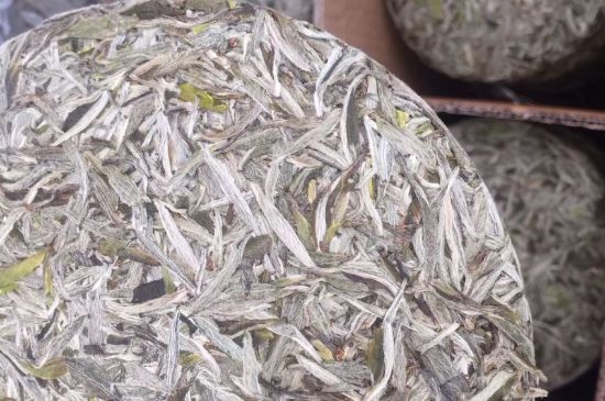 7年壽眉和2年白牡丹哪個好，老白茶壽眉與白牡丹的口感區(qū)別