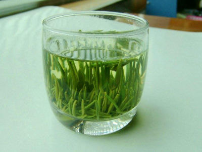 竹葉青茶怎么樣，檔次較高味道略苦價格比較貴