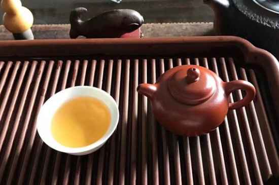 正山小種適合女人喝嗎，女人經(jīng)常喝正山小種茶好嗎