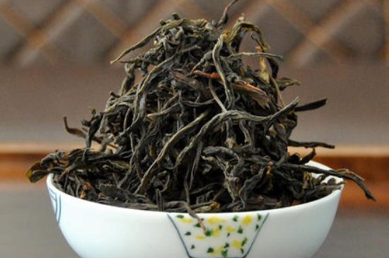 蜜蘭香和鴨屎香區(qū)別，鳳凰單樅鴨屎香vs蜜蘭香圖片對(duì)比