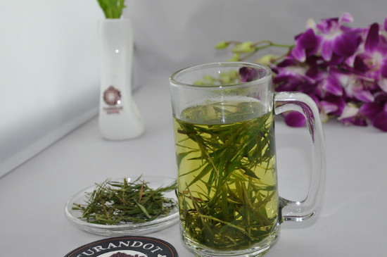 竹葉青茶泡不立起來怎么回事，竹葉青茶怎么泡立起來