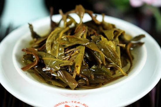 茯磚茶與普洱茶哪個(gè)好，茯茶和普洱茶口味區(qū)別