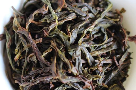 蜜蘭香和鴨屎香區(qū)別，鳳凰單樅鴨屎香vs蜜蘭香圖片對(duì)比