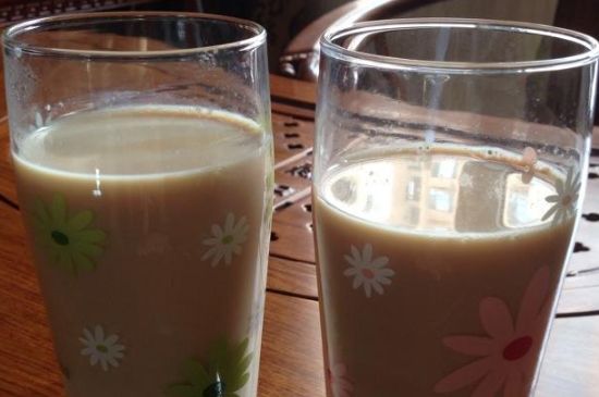 紅茶加奶的危害，紅茶加牛奶有副作用嗎