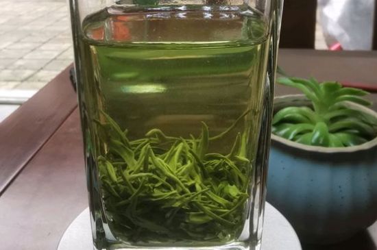 綠茶放了三年還能喝嗎，綠茶放久了喝了會怎樣