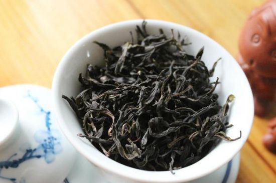 鋸朵仔跟鴨屎香哪個貴，鋸朵子和鴨屎香哪個好喝？